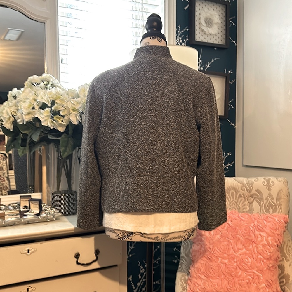 BEAUTIFUL, DELLA SPIGA ITALY, black and white blazer with a black zipper size 4 - Picture 9 of 13
